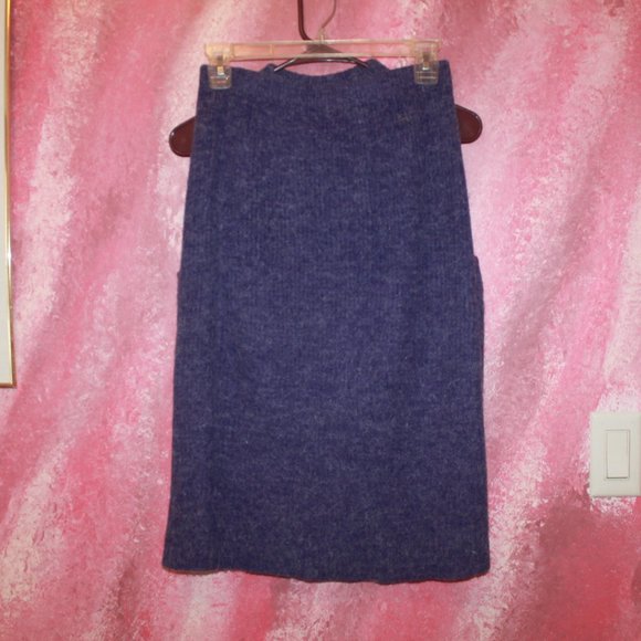 CLOSET CLOSING, last weekeend!! 3 Piece Purple Knit sweater suit - Picture 4 of 7